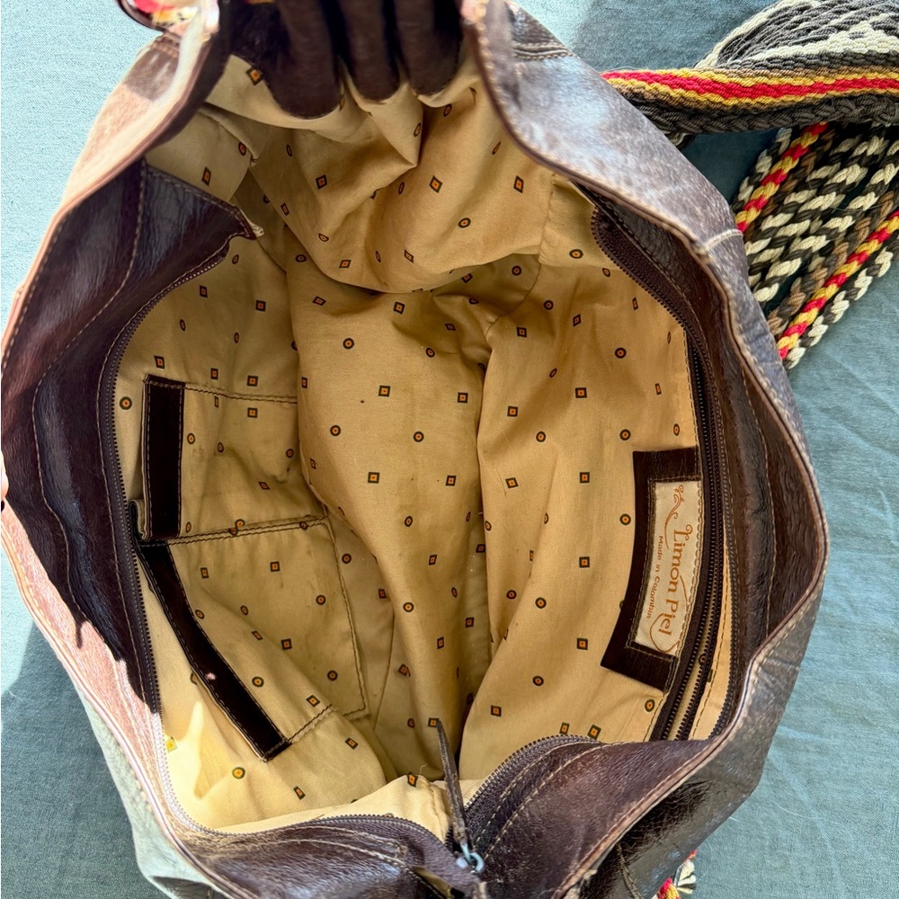 Limon Piel - Brown Leather Crossbody Bag with Colorful Woven Strap - Picture 8 of 8